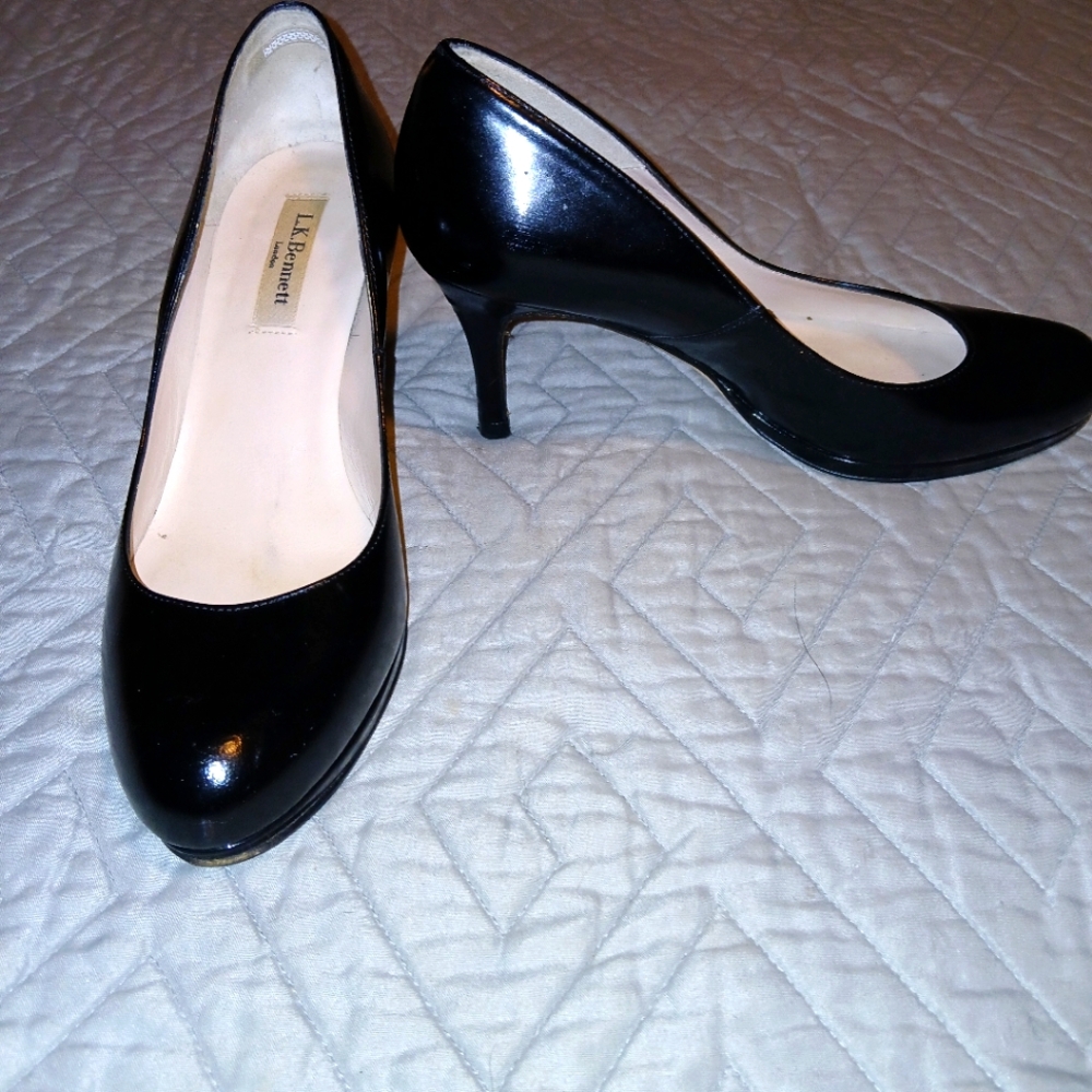 LK Bennett Black Pumps Sz 7.5/38